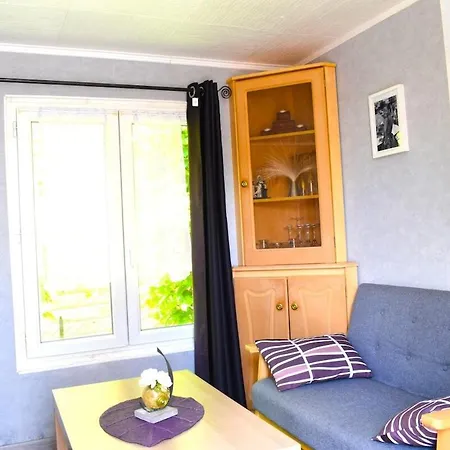 Le Mobil Du Bois Du Buc Holiday home *