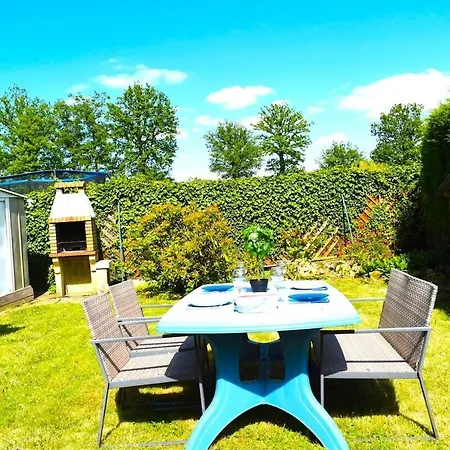 Holiday home Le Mobil Du Bois Du Buc Saint-Julien-de-la-Liegue